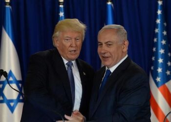 İsrail Başbakanı Netanyahu'dan ABD Başkanı Trump'a Manidar Hediye