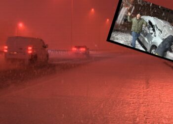 İstanbul Beyaza Büründü: Araçlar Yollarda Kaldı, Çocuklar Kara Doydu