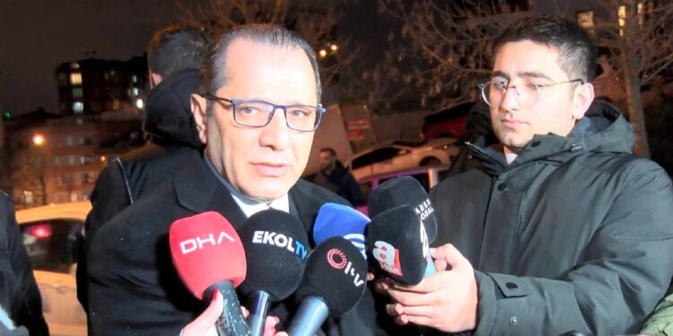 İstanbul İl Emniyet Müdürü Yıldız, Kağıthane'de uygulamaya katıldı