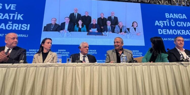 İşte Öcalan'ın "silah bırakma" ve "PKK'nın feshedilmesi" çağrısı yaptığı "Barış ve Demokratik Toplum Çağrısı" başlıklı açıklamanın tam metni