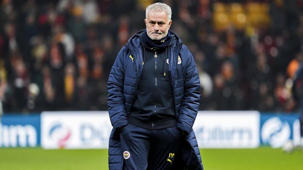 Jose Mourinho'dan Flaş Çıkış!