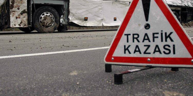 Konya'da trafik kazasında 1 polis şehit oldu, 2 polis yaralandı