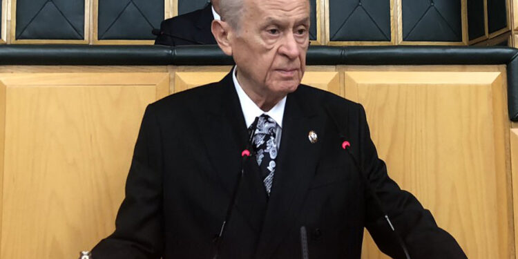 MHP’den ‘Bahçeli öldü’ iddialarına yalanlama: ‘Liderimiz nekahet sürecinde, kısa sürede mesaisine başlayacak’