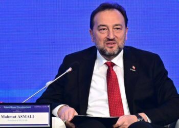 MÜSİAD Başkanı Sistemi Eleştirdi, Beyin Göçüne Dikkat Çekti: 'Ülkemiz İçin Ciddi Bir Kayıp!'
