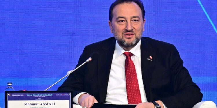MÜSİAD Başkanı Sistemi Eleştirdi, Beyin Göçüne Dikkat Çekti: 'Ülkemiz İçin Ciddi Bir Kayıp!'