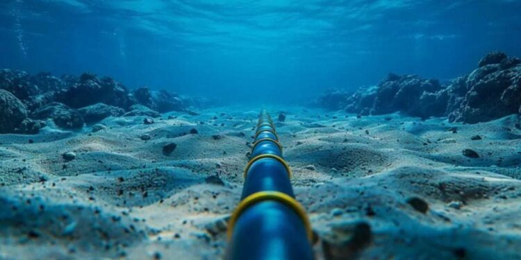 Meta, denizin altına 50 bin kilometre internet kablosu döşeyecek