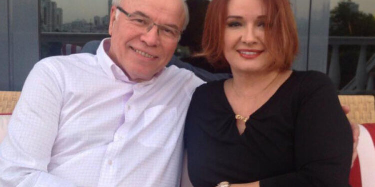 Müjde Ar ve eşi Ercan Karakaş kaza geçirdi