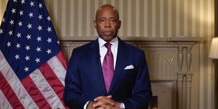 NYC Belediye Başkanı Adams'ın Türkiye Bağlantılı Rüşvet Davası İçin Kalıcı Ret Talebi