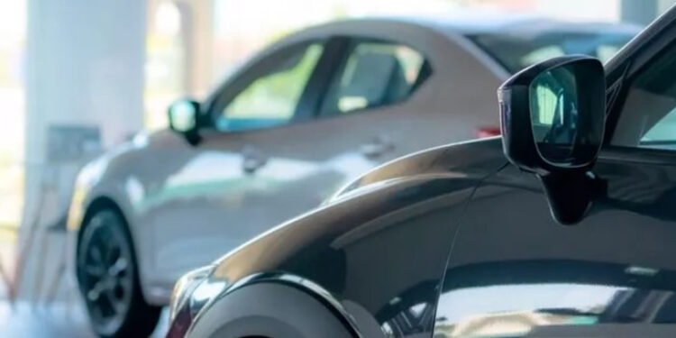 Otomotiv üretiminde düşüş, ihracatında artış
