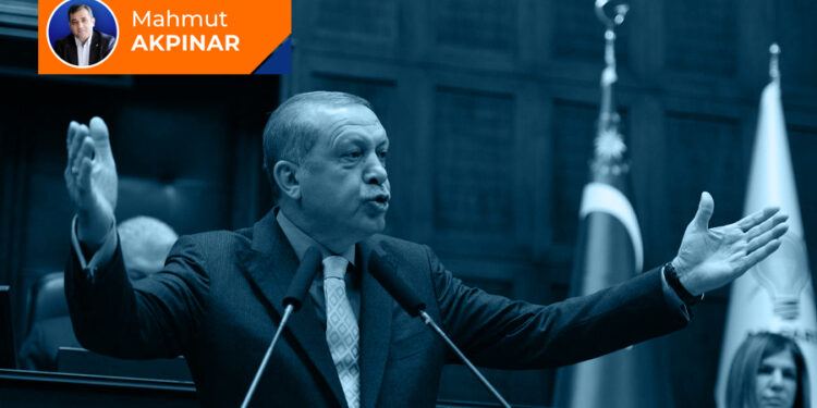 Otoriterleşme derinleşiyor!