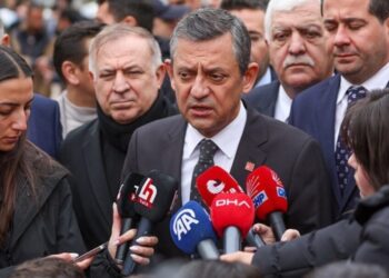 Özel’den Erdoğan’a: Nasıl buna sessiz kalıyorsun?