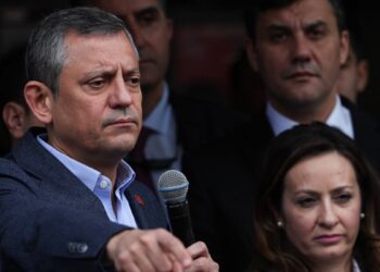 Özel'den kayyım tepkisi: Bunun hesabını soracağız