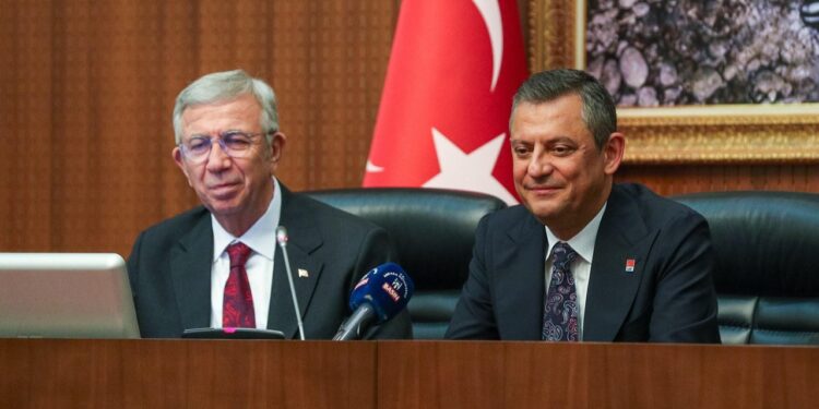 Özgür Özel İlk Kez Açıkladı! Mansur Yavaş 'Böyle Giderse Aday Olurum' Dedi mi?