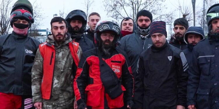 Pendik'te motokuryeler meslektaşları için toplandı