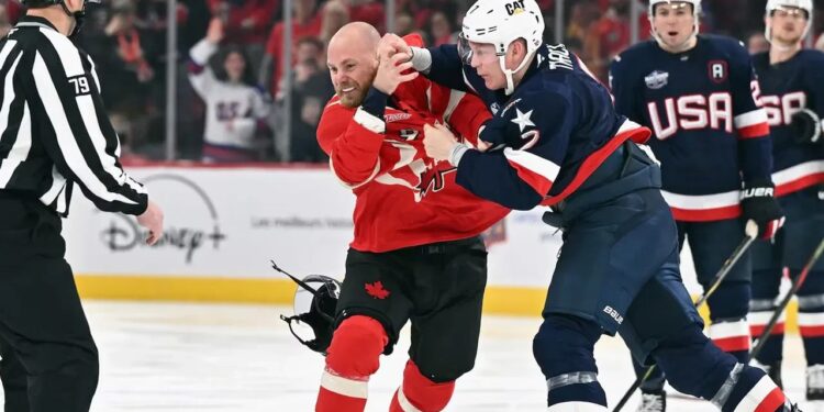 Politik Gerginlik Milli Maça Yansıdı! 9 Saniyede 3 Kavga Çıktı