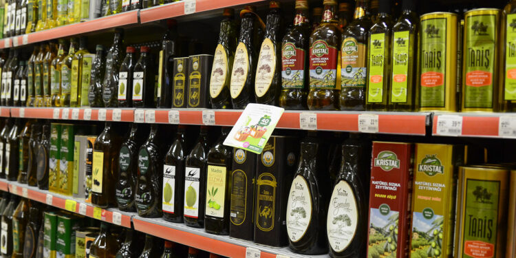 Raftan zeytinyağı seçerken 3 önemli kriter ne?