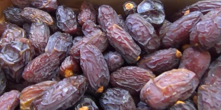 Ramazan yaklaşırken hurmaya zam: Tanesi 20 liraya çıktı!