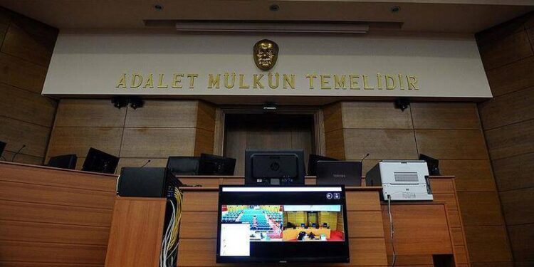 Rüşvet alan hâkim, cinayet sanığını serbest bıraktı