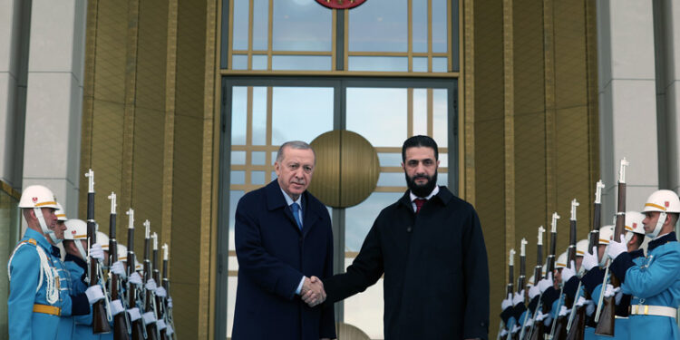 Saray'da ağırladığı Colani'ye "kardeşim" diye hitap etti, destek istedi