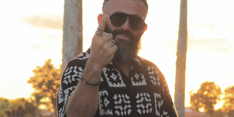 Şarkısı yasaklanmıştı; Turabi Çamkıran hakkında yakalama kararı