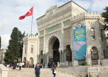 Savcılık İstanbul Üniversitesi'ne yazı gönderdi