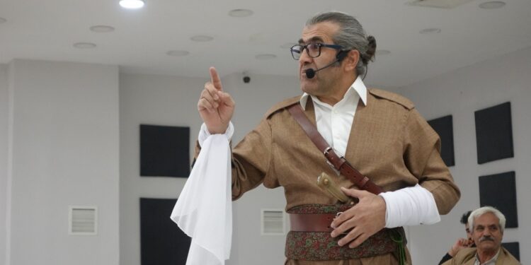 Semsûr’da ‘çîrok û stran’ gecesi