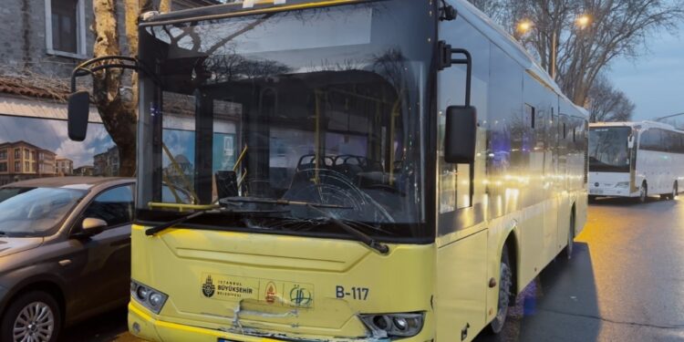 Şişli'de Feci Kaza: İETT Otobüsü, Cipe Çarptı