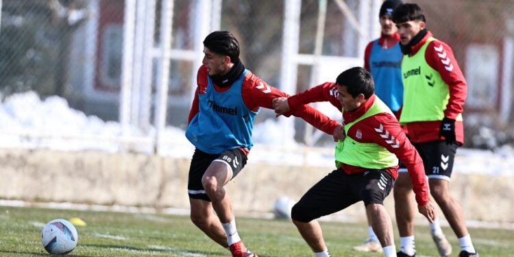 Sivasspor, Gaziantep FK Maçının Startını Verdi