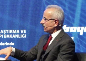 Sosyal medya kullanımında 16 yaş üzeri kuralını halkın yüzde 79.4'ü destekliyor