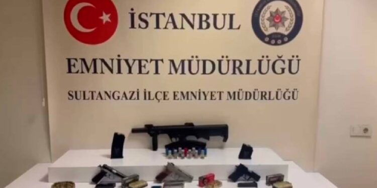 Sultangazi’de denetimde uyuşturucu madde ele geçirildi; operasyonda yakalanan 2 kişi tutuklandı