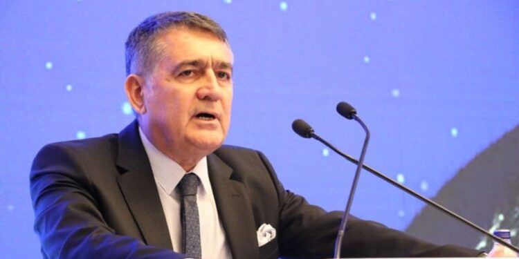 TÜSİAD Başkanı'ndan Manifesto Gibi Sunum! 'Çöken Bir Sistemdir'