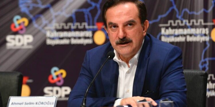 Teğmenlerin kararına karşı çıkanların tek dertleri siyasi çıkarları için istismar etmek