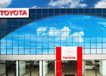 Toyota Rakiplerini Solladı! Rekor Kırdı