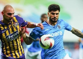 Trabzonspor ile Eyüpspor Karşı Karşıya: İlk Düdük Çaldı