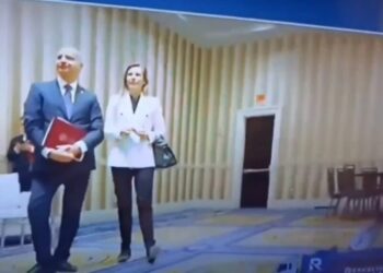 Trump, Polonya Cumhurbaşkanı’nı rezil etti