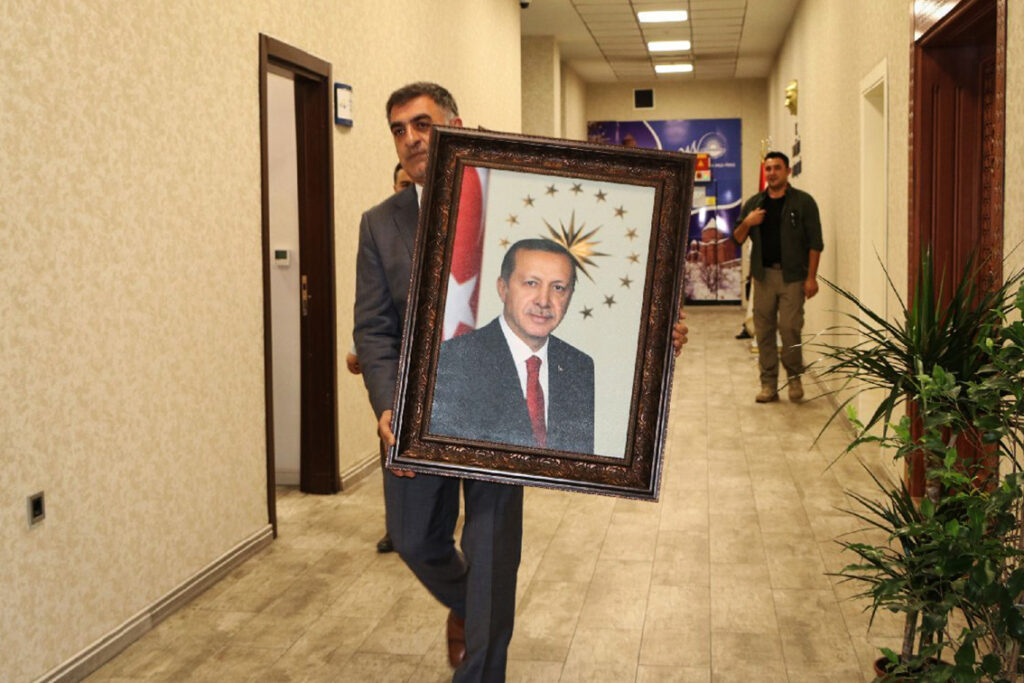 Üçüncü kez kayyım atanan Van Belediyesi, talan üstüne talan gördü