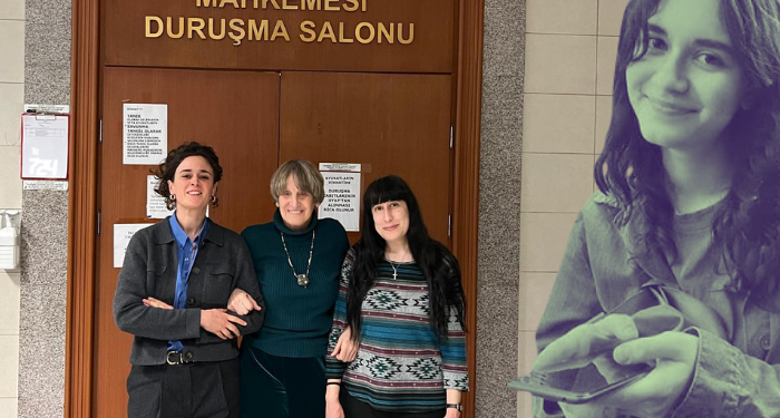 Uluslarası gözlemcilerin izlediği Kız Çocukları Davası’nda tirajikomik anlar; hakimden Risale-i Nur sorgusu