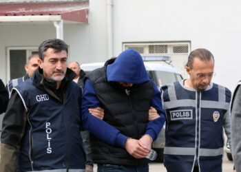 'VIP' Göçmen Kaçakçılarına Operasyon