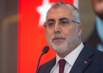 Vesayet heveslilerine, milletin iradesine müdahale etmek isteyenlere izin vermeyiz