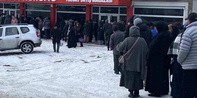 Yozgat’ta ramazan öncesi ucuz et kuyruğu başladı