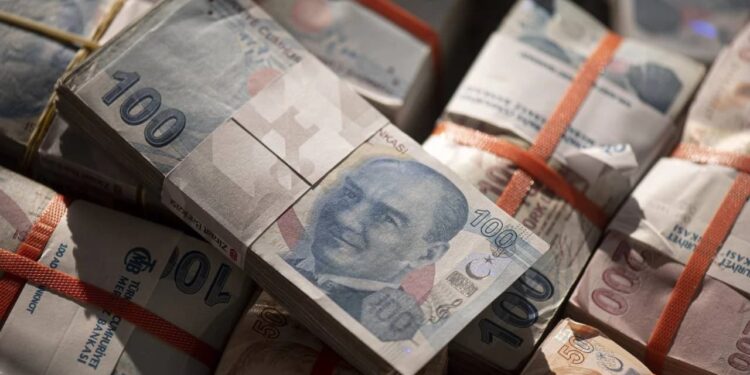 Bir haftada 5,5 milyar lira borç daha takibe takıldı