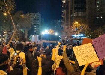 Tutuklamalar protesto edildi: Mücadele sürecek