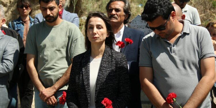 Mehmet Latifeci anıldı: Halkların mücadelesinde yaşıyor