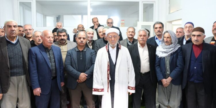 Din alimlerinden tarihi çağrıya destek: Barışa vesile olsun