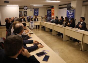 DEM Parti’den TMMOB’a ziyaret: Barışı birlikte getirebiliriz