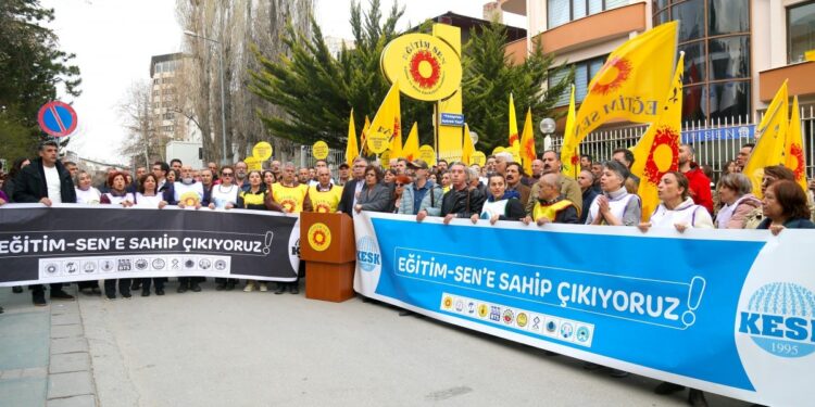 Eğitim Sen: MESEM’de 11 çocuğu mezara soktunuz, hesabını nasıl vereceksiniz?