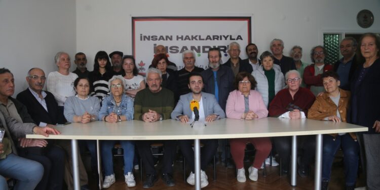 İHD: Gözaltına alınanlar işkenceye maruz kaldı