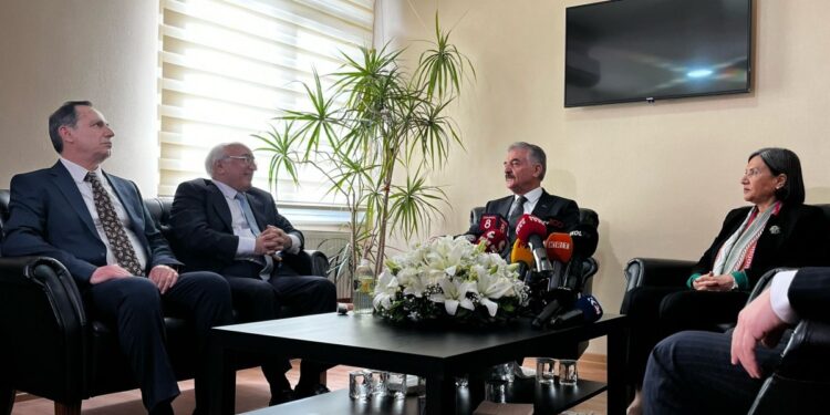 MHP ile DEM Parti bayramlaştı: Yeni bir Türkiye inşa edebiliriz