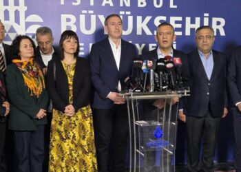 Özel: Ortak mücadele aynı kararlılıkla devam edecek Bakırhan: Türkiye’nin ihtiyacı tutuklama değil, demokrasidir