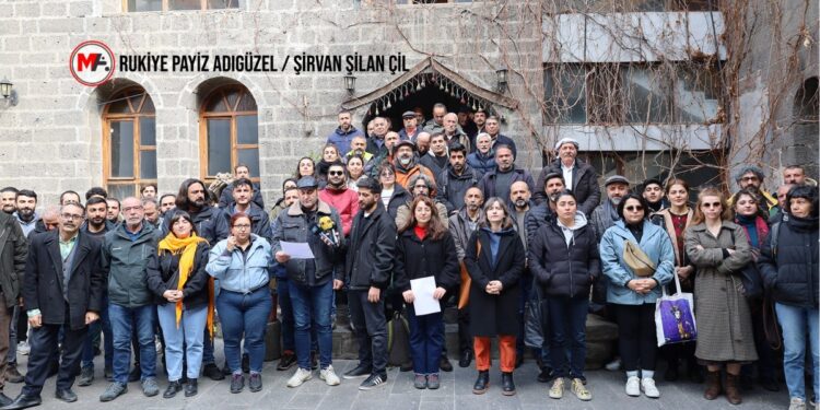 Sanatçılar: Adımlar karşılıklı olmalı, herkes destek vermeli
